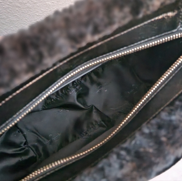 KATE SPADE JETT FAUX SHEARLING SMALL TOTE BLACK - Picture 8 of 12